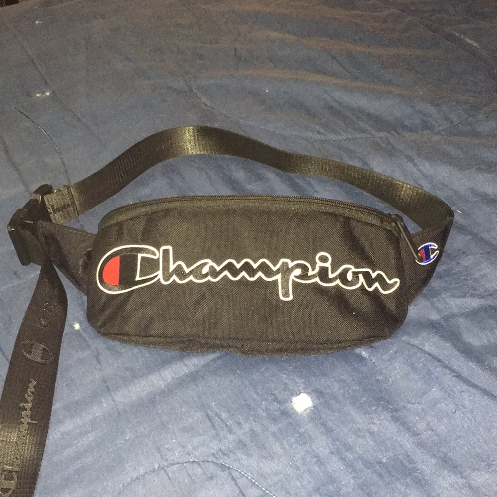 Never used champion Fannypack